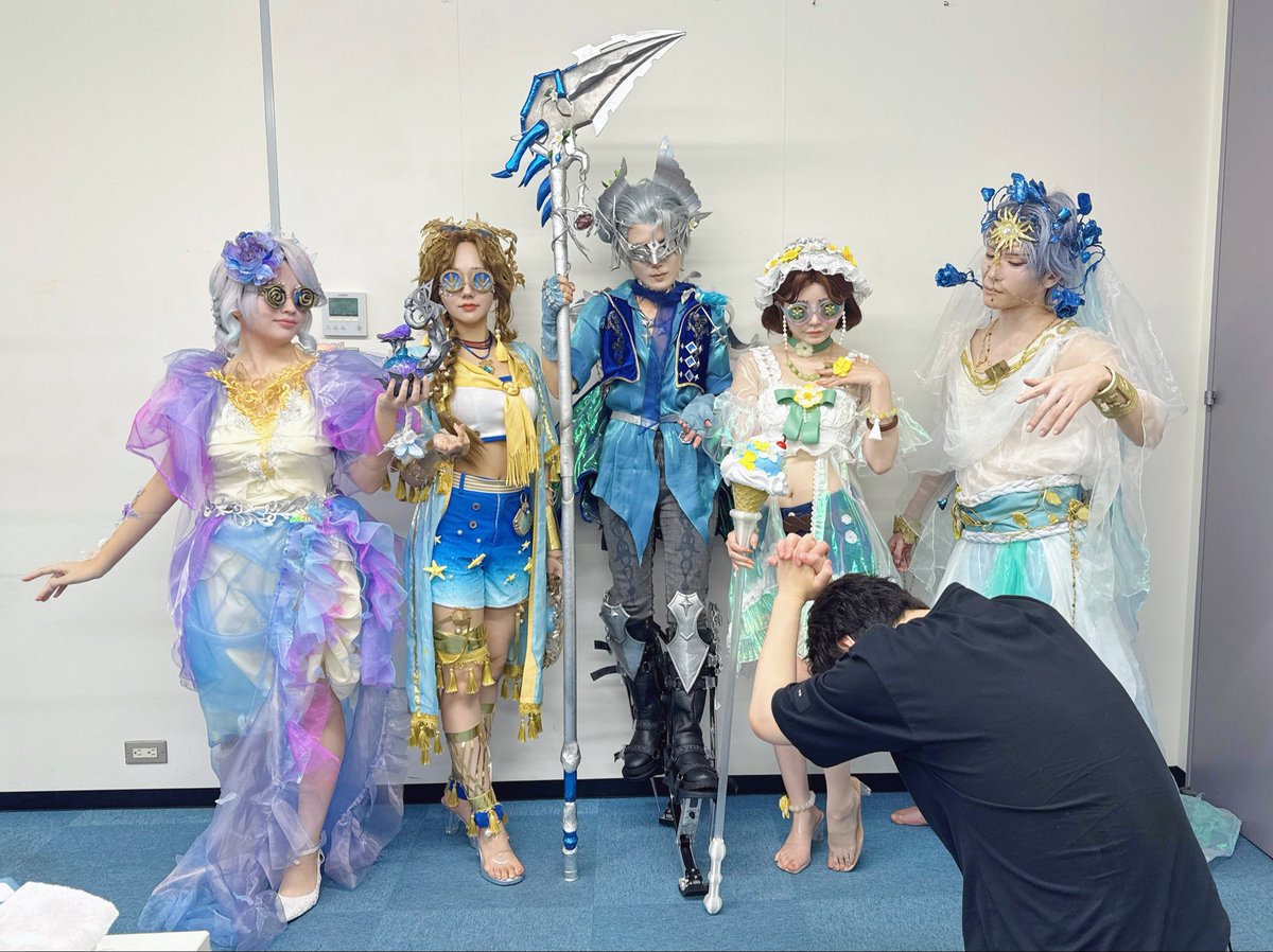 mosi_usa_'s tweet photo. 福岡シティツアーイベントありがとうございました〜！帰宅✈️
炎天下の中たくさんの方に来ていただけて超楽しかったです。
あったけぇ会場だったなぁ。
そして福岡、飯がうまい。
リミッター解除して食べまくったけどハズレがなかったのすげぇや、また行こう。
#第五人格　#第五人格8arty https://t.co/zm0eilKeXL