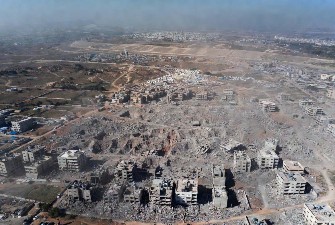 Saner4Congress's tweet photo. @marcus_human @cenkuygur @RoKhanna Have you seen what Gaza used to look like and what it looks like now? Yea, that is a war crime. They technically in a non literal meaning "carpet bombed" Gaza. https://t.co/oz6JhsfEp0