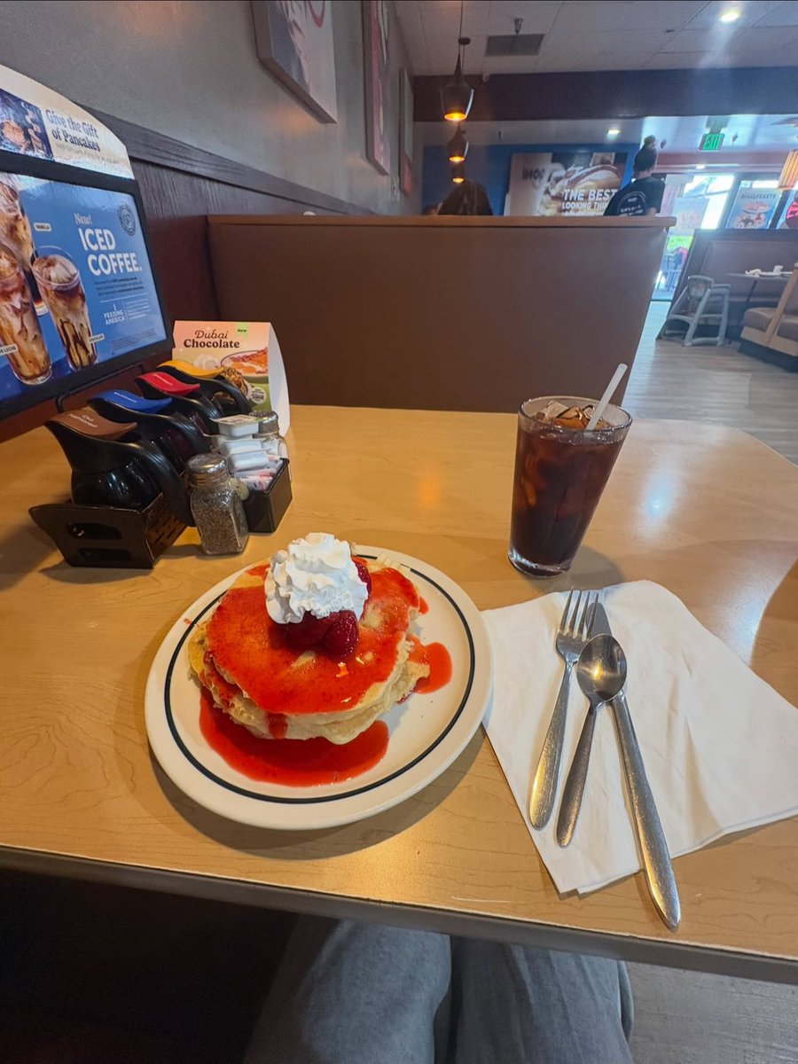 yy0dav1's tweet photo. 우와~~  /  풍경 한스푼  /  내 사랑 ihop  /  💤상태 https://t.co/vkqd1V3OWV