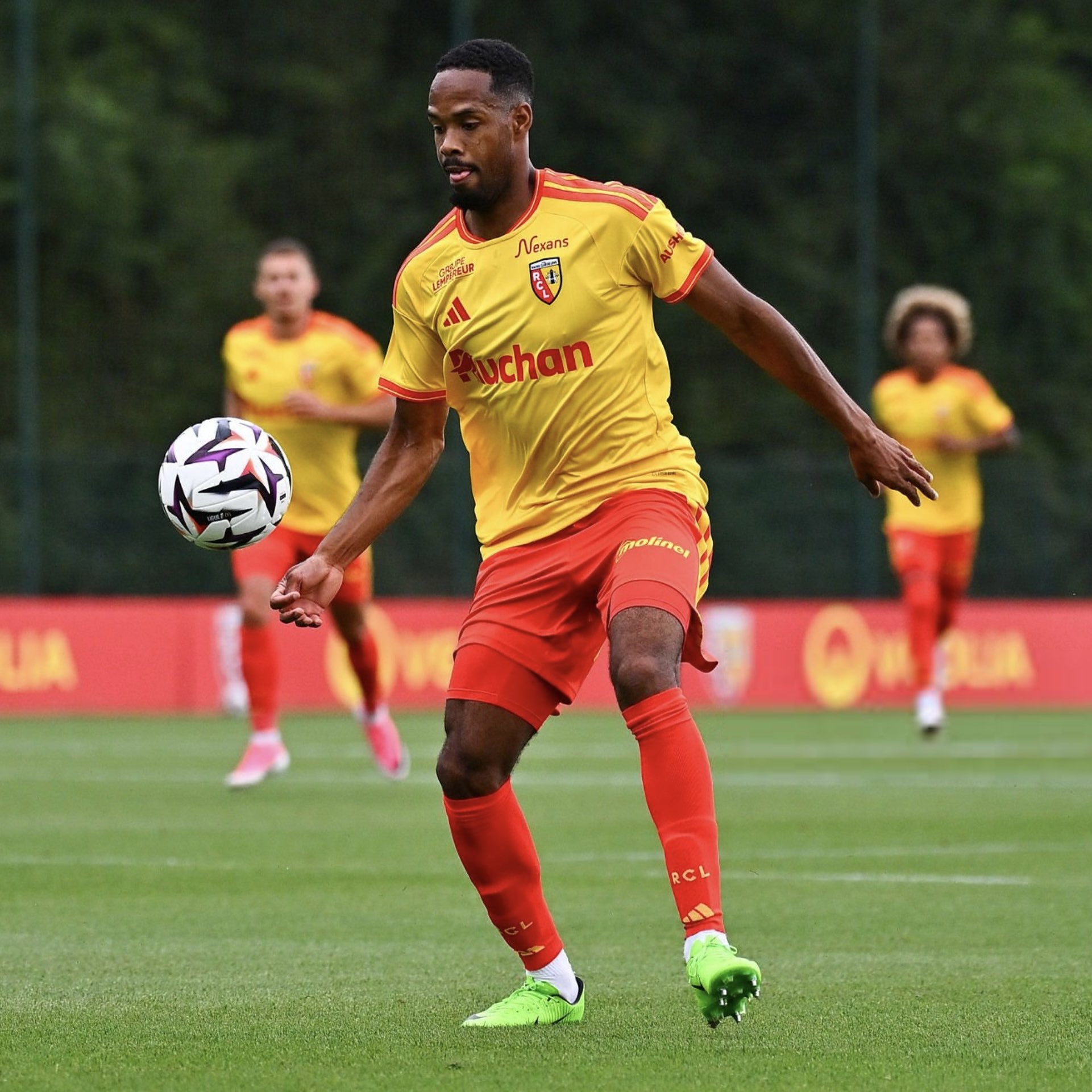 🚨 RÉMY LABEAU-LASCARY 🇫🇷 ARRIVE À AUXERRE POUR REMPLACER SINAYOKO ! 💙🤍...