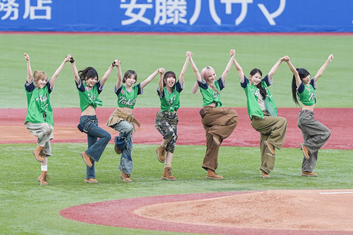 ____7h2p's tweet photo. さいこうでしたッ💐
#swallows #ME_I #ME_I_花咲く道 https://t.co/HTYOAHNzW9