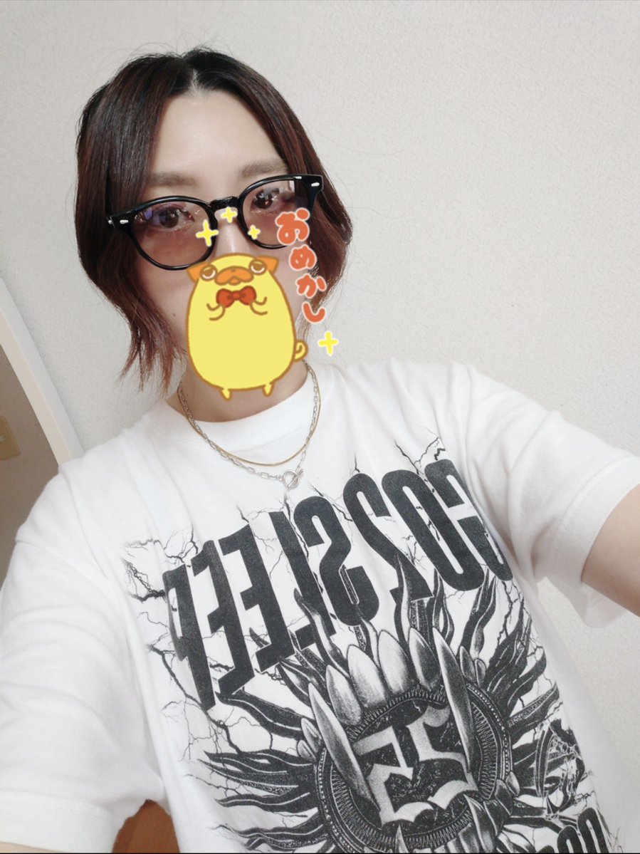 roco8741's tweet photo. 兄貴に会いに行ってくるぜ！！
夏は白のプロレスTに限る。もっと増えろ白！ https://t.co/zX8L8qjMKF