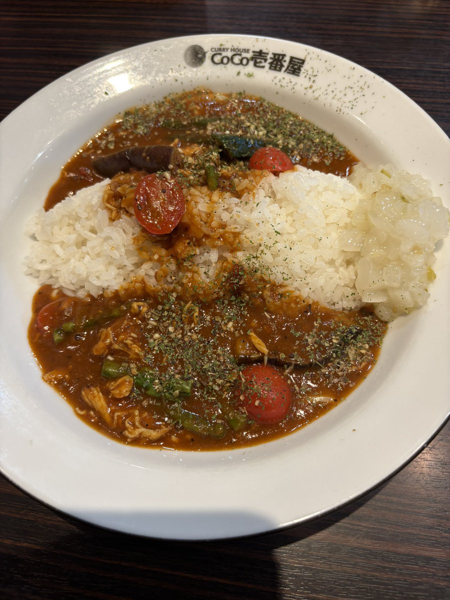 phantom_B3D's tweet photo. 夏はカレーすな🍛😋 https://t.co/c8eVyVu198