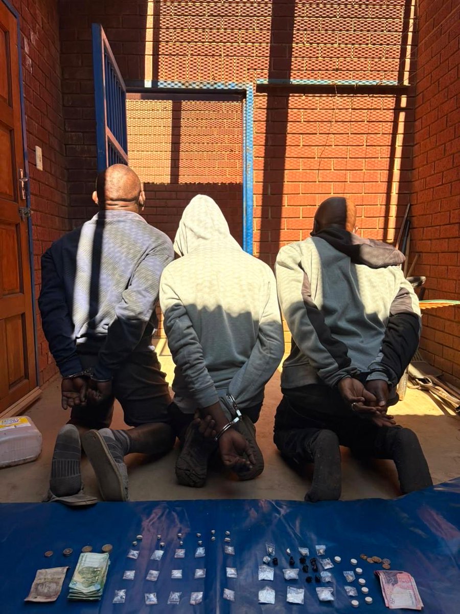 CrimeWatch_RSA's tweet photo. THREE FOREIGN NATIONALS DRUG DEALERS BUSTED| 

The Welkom Anti-Gang Unit nabbed three (3) suspects and the seized illegal drugs and cash in Parys over the weekend.

​On Friday, 24 July 2026, operators from the unit were deployed in Parys for Crime Combating duties. While patrolling the town, members noticed suspicious movements at a residential property in Kort Street. Following an on-site intelligence gathering, information revealed that a foreign nationals residing at the premises was actively involved in drug peddling. Members immediately applied for a search warrant, which was granted by the Parys Magistrate’s Court.

​On Saturday, 25 July 2026, the team executed a tactical approach on the premises. Upon arrival, operators caught a 48-year-old male red-handed in the middle of a drug transaction. He was immediately restrained, and drugs alongside cash were found in his possession.

​The search continued inside the residence, where a second foreign national, aged 46, was discovered. Further searches of the house yielded additional illicit substances, resulting in the seizure of a substantial quantity of Crystal Meth and Mandrax.

​Follow-up investigations instantly led the operators to a secondary location in the Mandela Section. Upon searching the premises, a 31-year-old male suspect was arrested after being found in possession of additional Crystal Meth and Mandrax.
​
​All three suspects, aged 31, 46, and 48, remain in police custody and are expected to appear in the Parys Magistrate’s Court soon to face charges of dealing in drugs.