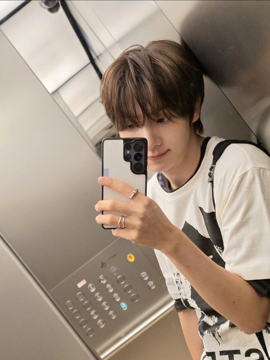 youngjaellery's tweet photo. [🌟] 260726 ‘불찌빵재✊😉✊’ WEVERSE UPDATE

🐶: see you again in beijing~~

#TWS #투어스 #영재 #YOUNGJAE https://t.co/s80J32kzOh