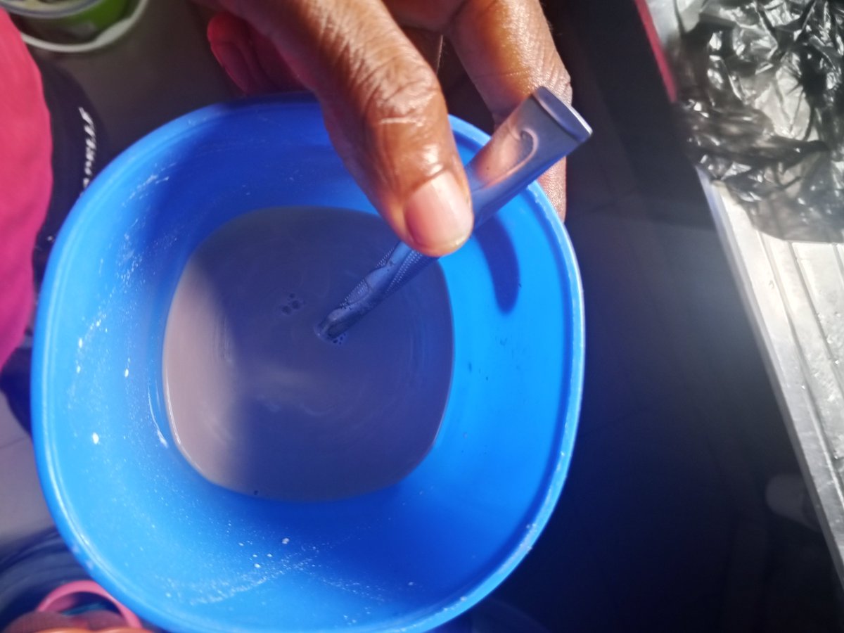 ajs__noble's tweet photo. Na the cup wey I dey take tea be this, if e reach your turn go dey use small cup ☕ https://t.co/zexj9npBvg