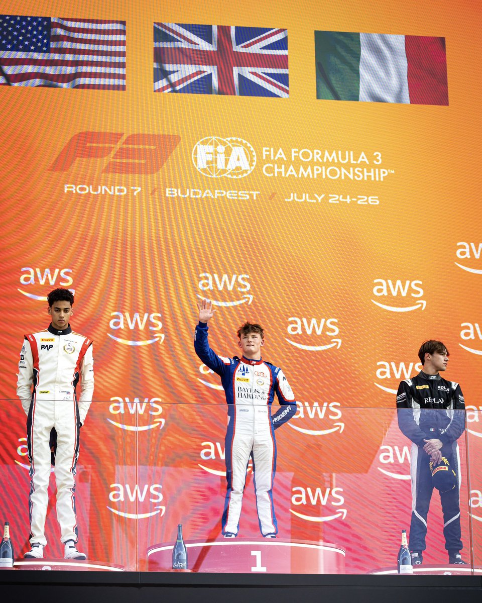 trident_team's tweet photo. P1 AT THE HUNGARORING! 🏆
Freddie Slater takes the Feature Race victory.
#TridentTeam #TridentMotorsport #F3 #HungarianGP https://t.co/W464JcViwA