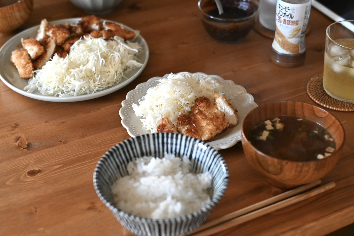 __odyk's tweet photo. チキンカツと最後のスイカ https://t.co/DHmab80HpR