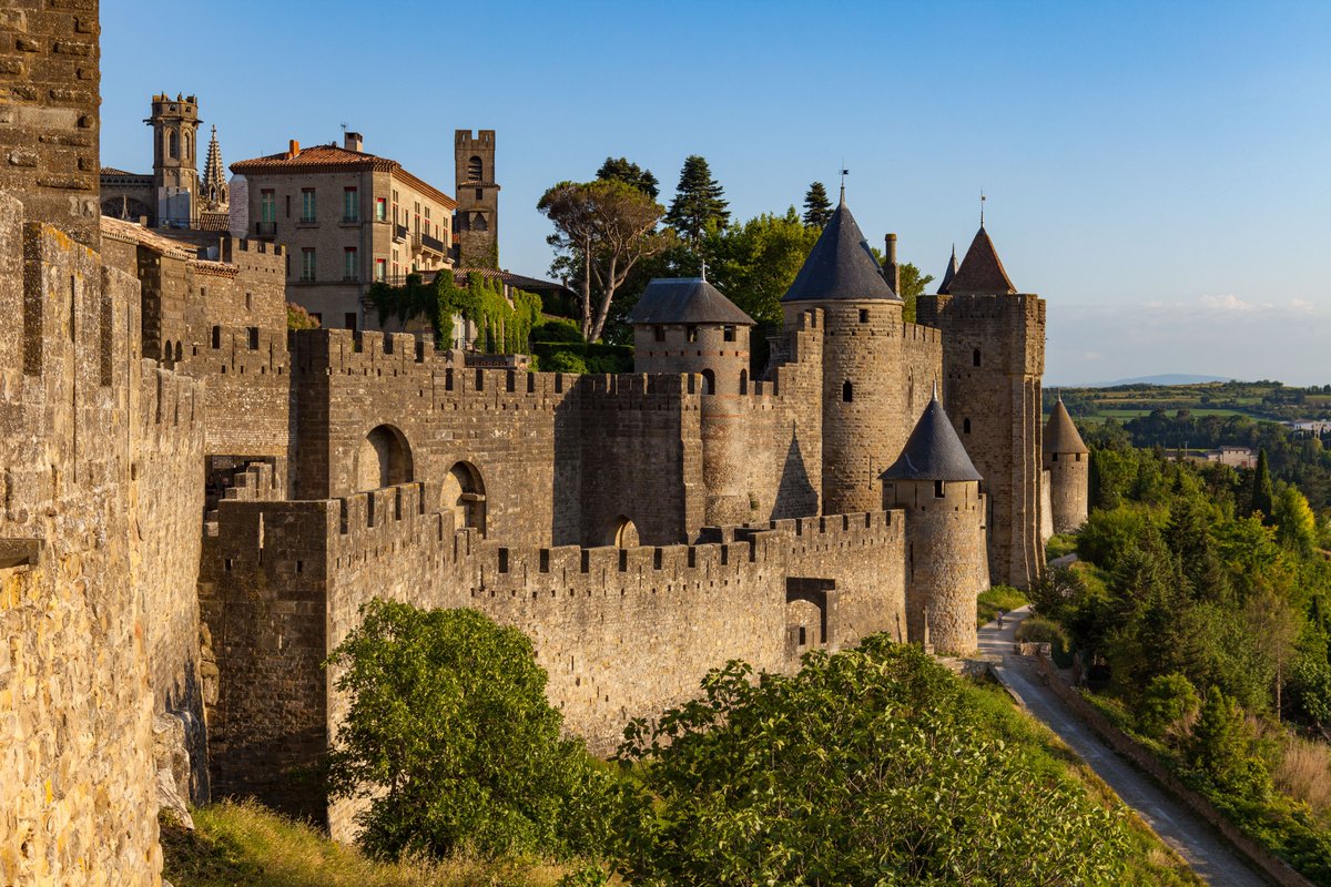 francediplo's tweet photo. 🇫🇷 Deux nouveaux sites français entrent au patrimoine mondial de l'UNESCO.

🕊️ Les Plages du Débarquement de Normandie
🏰 Les Forteresses royales du Languedoc

Cette inscription marque des valeurs universelles : préserver la mémoire et protéger un héritage commun.

La France compte désormais 56 sites protégés par la Convention de 1972 sur le patrimoine mondial.