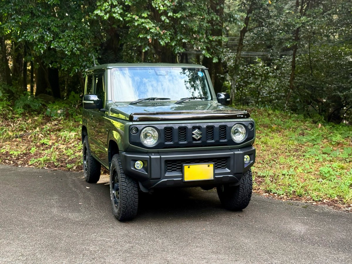 tiger_3915's tweet photo. ウィンカーランプとサイドマーカーを
スモークタイプにカスタム🔘

よりクールでシャープな感じになって良き
けっこう印象変わるねぇ

#ジムニー https://t.co/1Gou5kA02s