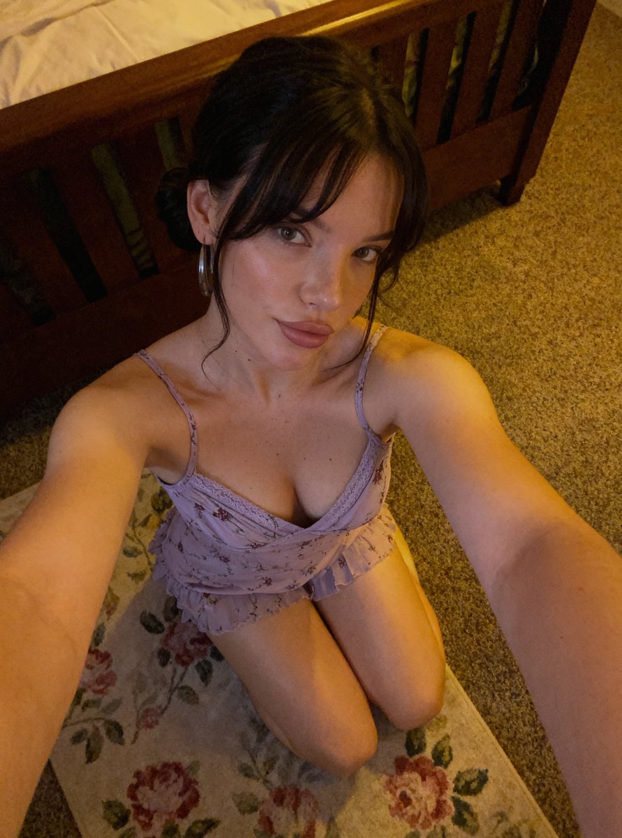 JeskoEndt's tweet photo. feelin bold tn .. catch me on Tele jolynelongley https://t.co/xKRk4OeJuW