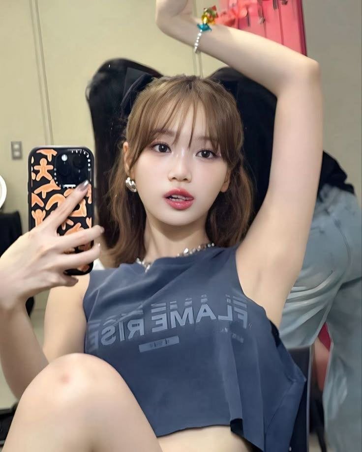 gooningooning's tweet photo. 하아..드디어 구닝💦 
오픈했다💦💦
연능 시작합니다💕💕
처음 채원 누나로 🔥

춤 추고 있는 채원 누나 뒤에서 
갑자기 자지 쑤셔박기
“으응? 갑자기 뭐야..!” 하면서 당황하다가 점점 허리가 풀리는 누나..
개꼴💦💦💦

#연능 #구닝 #배경강간 #붙여 https://t.co/Ftvhl8Zv5L