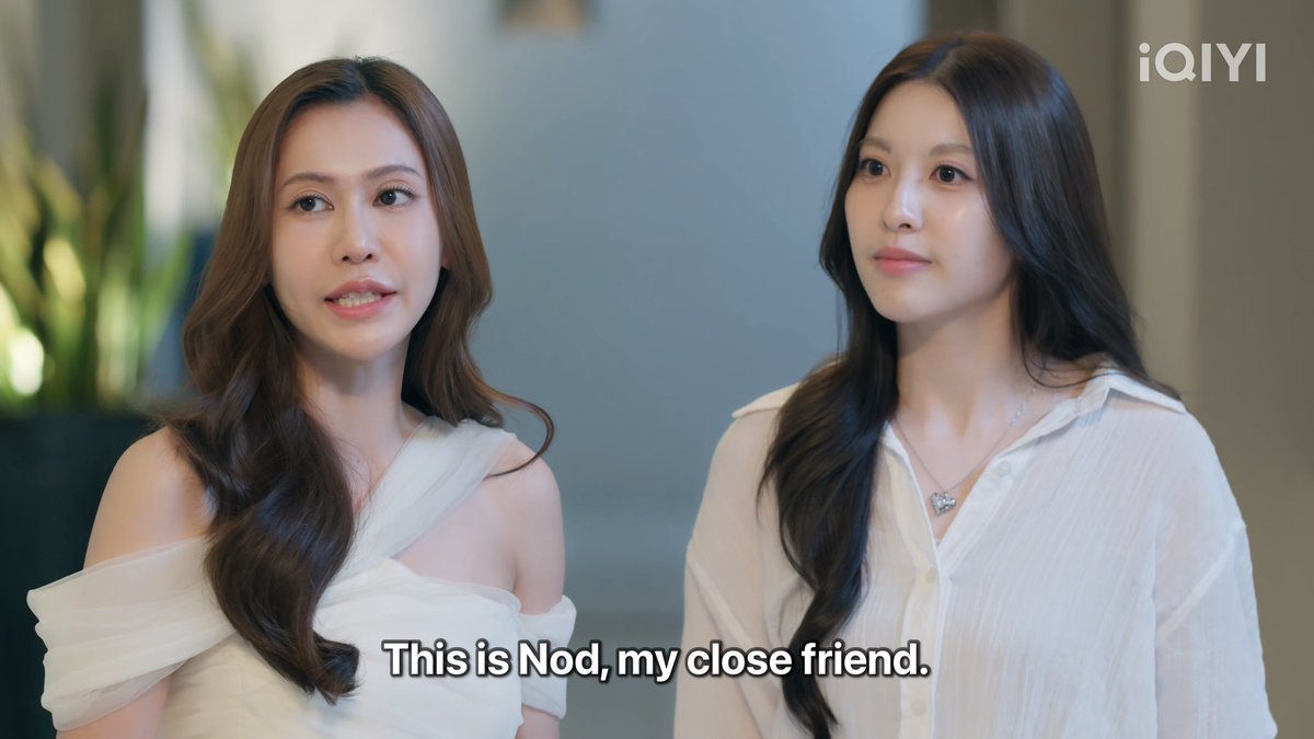18needshealing's tweet photo. 7. Nod

THE FIRE HIDDEN JEALOUSY
#โซ่รักอัคนีตอนที่3

The actress’s name is Minmin, and she’s also a former member of BNK48. She was in the second generation, same as Fond, Mewnich (GMMTV) and Niky (Shades), while Namneung and Noey were among the first generation members.

During their BNK48 days, Noey and Minmin were also very close friends, and MinNoey was one of the famous ships (in BNK48 we ship everyone with everyone, please bear with us 😂). Many of you might have seen the video of the Oshibe performance already, if not please see the next tweet.

In NNN fanfics, 70-80% of the time you’ll see Minmin’s character being either Noey’s ex or a third person in their relationship, so to many this is like dreams come true.

Anyway, all three of them are good friends IRL and we all love seeing them together in this series.
(*whisper* NamneungMinMin was also a thing back then 🤩)