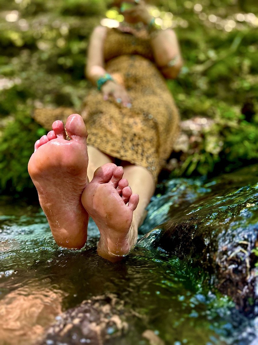 AvaFoxx93's tweet photo. @FeetFinder https://t.co/u1lGQse9P9