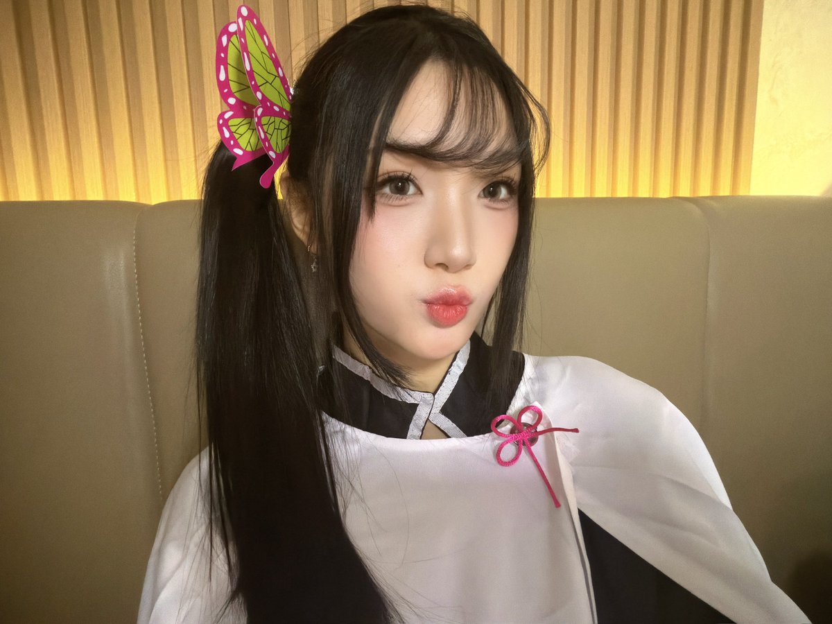Delynn_JKT48's tweet photo. terimakasih banyak yaa untuk vc hari ini 💗🙆🏻‍♀️ akhirnya berani menunjukkan jati diri aku 🤗 yauda aku mau cari tanjiro aku dulu 👋 https://t.co/FX91Qjv3Lo