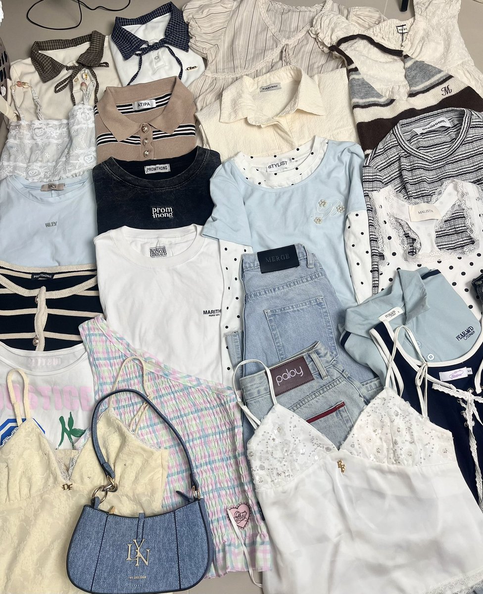 nonkoy09's tweet photo. 🌸 ส่งต่อเสื้อผ้า มีมากกว่าในรูป  🌸
              รี+ฟอล ค่าส่ง 35฿ 
         🏖️ ลงสองวัน 🏖️

#feelfreebkk #cintage #ส่งต่อstylist
#ส่งต่อเสื้อผ้า #ส่งต่อเสื้อผ้ามือสอง #เสื้อผ้ามือ2  #ส่งต่อ #เสื้อผ้ามือสอง https://t.co/dapxiFicjl
