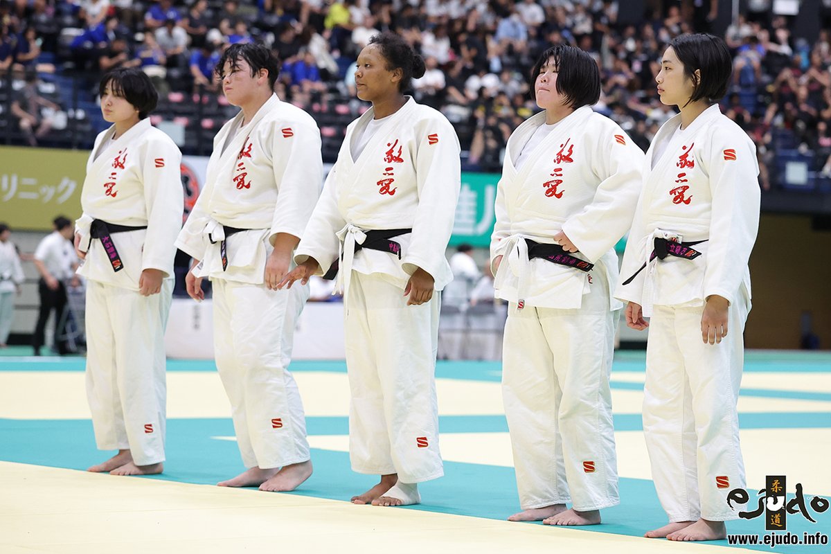 eJudo's tweet photo. 【ニュース】地元敬愛、粘り強くベスト4入り　名門復活印象付ける／第98回金鷲旗高校柔道大会・女子
https://t.co/tJg2dkZBE7
#2026金鷲旗 #柔道 #Judo https://t.co/jhnS31IxVo