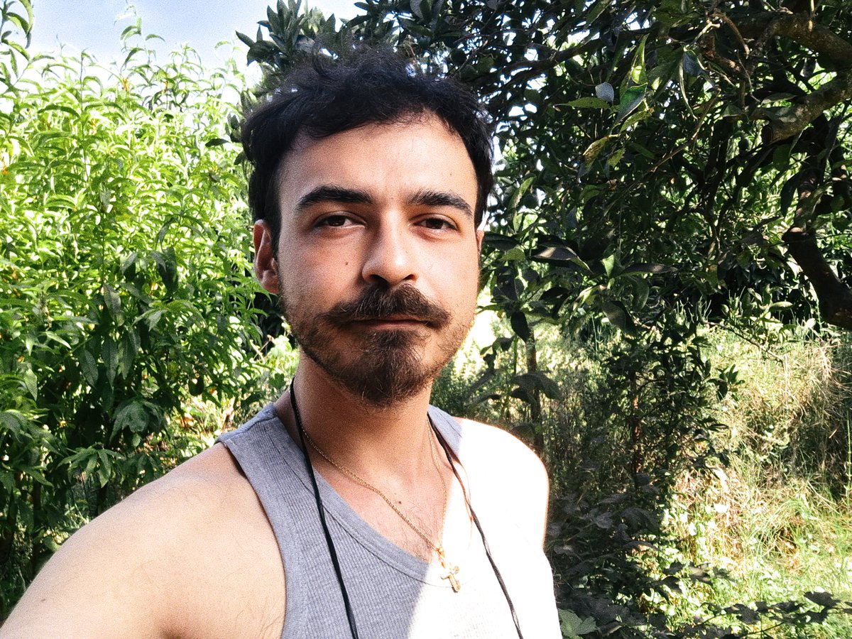 NavyFountain's tweet photo. I look like a divorced father here https://t.co/xOwqnhmtBm