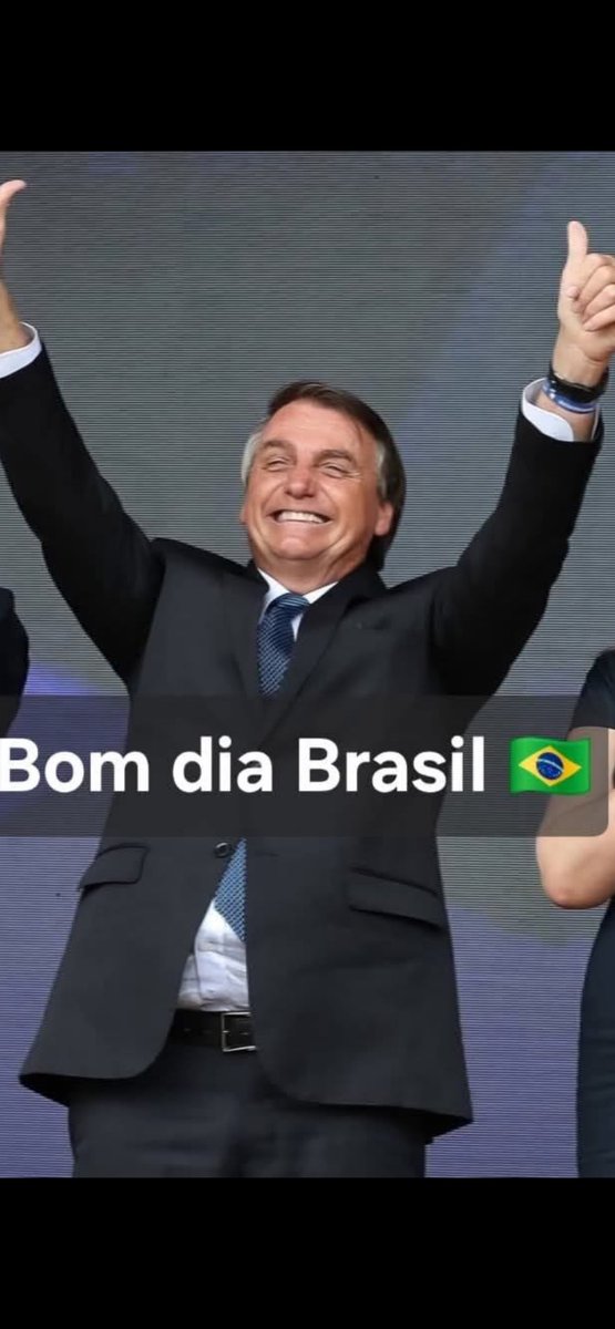 ivonetourais's tweet photo. Bom diaaaa meu eterno Presidente 💚💛💚💛🇧🇷🇧🇷 https://t.co/Z4BoGfSCHa