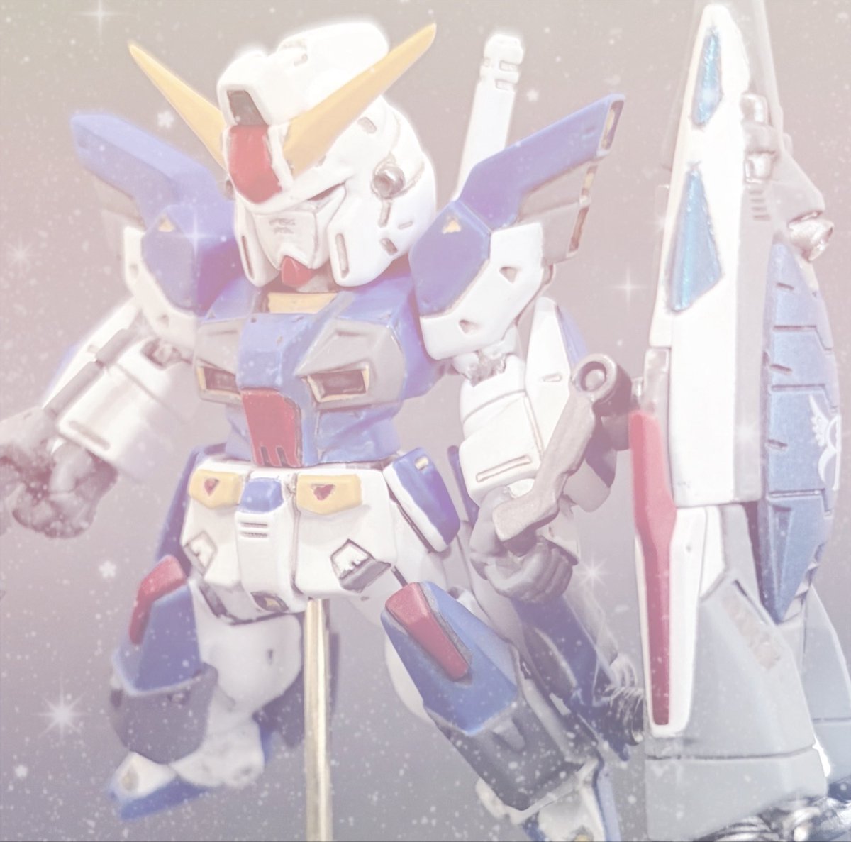 ISTisyuty's tweet photo. #コンバージ
#ガンダムコンバージ
#モビルスーツアンサンブル
#F90

忙しかったり、体調不良もあり、1ヶ月以上ぶりですが、間も無く完成。

鋼鉄の7人、モビルスーツはようやく7機揃います。 https://t.co/zY655HchLk