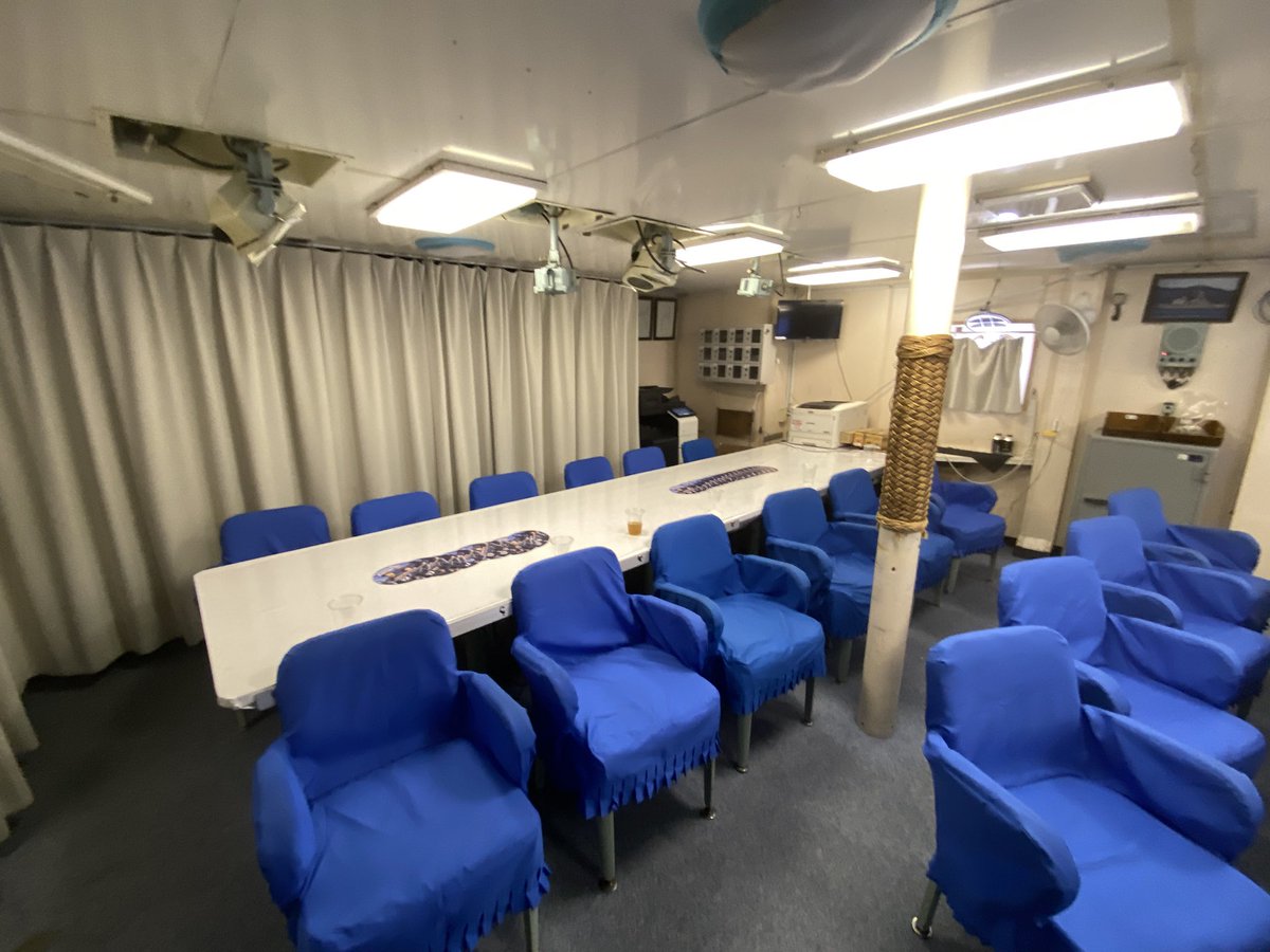 d50140123266's tweet photo. 1枚目護衛艦能代士官室
2.3枚目護衛艦濱霧士官室
#護衛艦はまぎり
#護衛艦のしろ
#DD155
#FFM3 https://t.co/SLUqLnSY6p