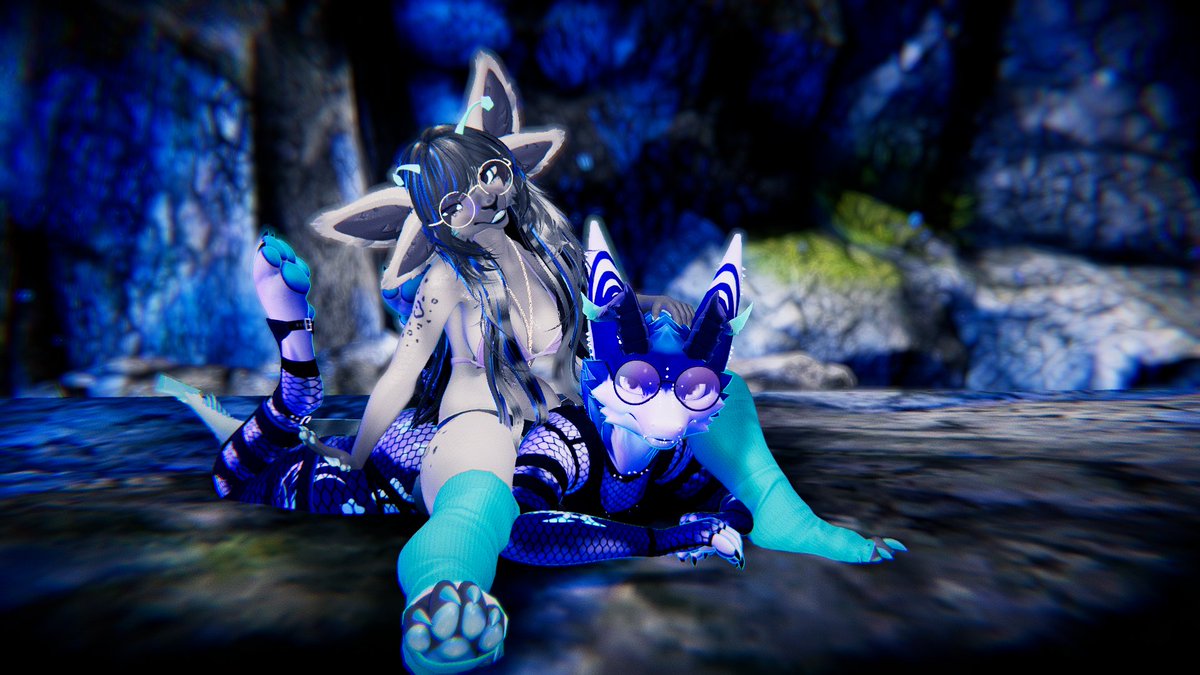 Nintensan_'s tweet photo. Took some cute pics with pookie @JuniperRabbitVR 

#vrchat #durgall https://t.co/QbXBV8NmuG