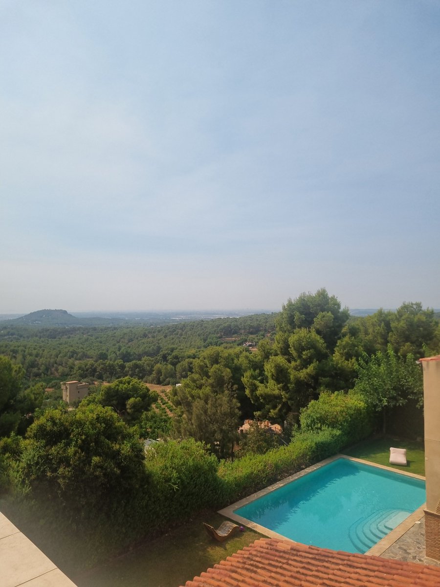 SenecaDaniel's tweet photo. How lucky are we as entrepreneurs to be able to work from places like this.

...as long as the wildfires don't reach me (currently in Valencia). https://t.co/TyF0OGkP0t