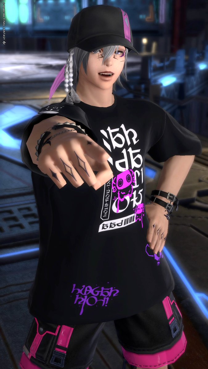 tiny_circus's tweet photo. 初期LM.Cみを感じる服装。
LM.Cも今年20周年⁉︎
信じられない…😱 https://t.co/eGO6I56wlx