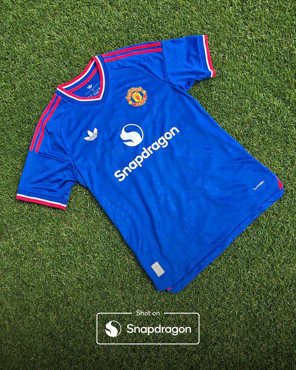 ManUtd_ID's tweet photo. Detail 😍💙 https://t.co/TsxuXJf3Uc