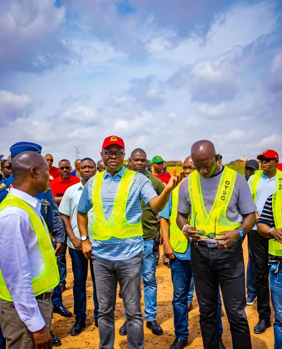 Charis1807's tweet photo. This was never about godfatherism. It's about continuity. The good work must not stop, if it does, Oyo State degrades.

Stand together. Support Bimbo Adekanmbi. Stand against those who want to drag Oyo State backward. 🛑

#Omituntun3point0 #BimboAdekanmbi #APM2027 https://t.co/dCV1pRb7qt