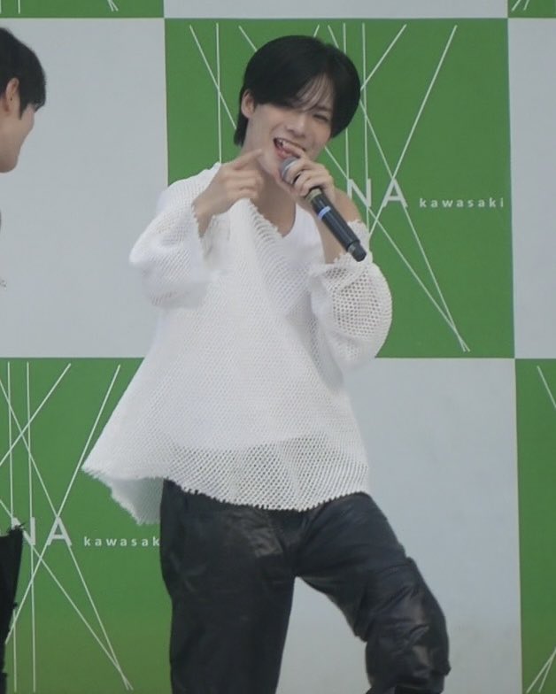 runnanner77's tweet photo. 太一くんの笑顔見れて幸🥰
#DXTEEN
#谷口太一
#DXTEEN_リリイベ
#DXTEEN_Wanna https://t.co/4zhzCZhasX