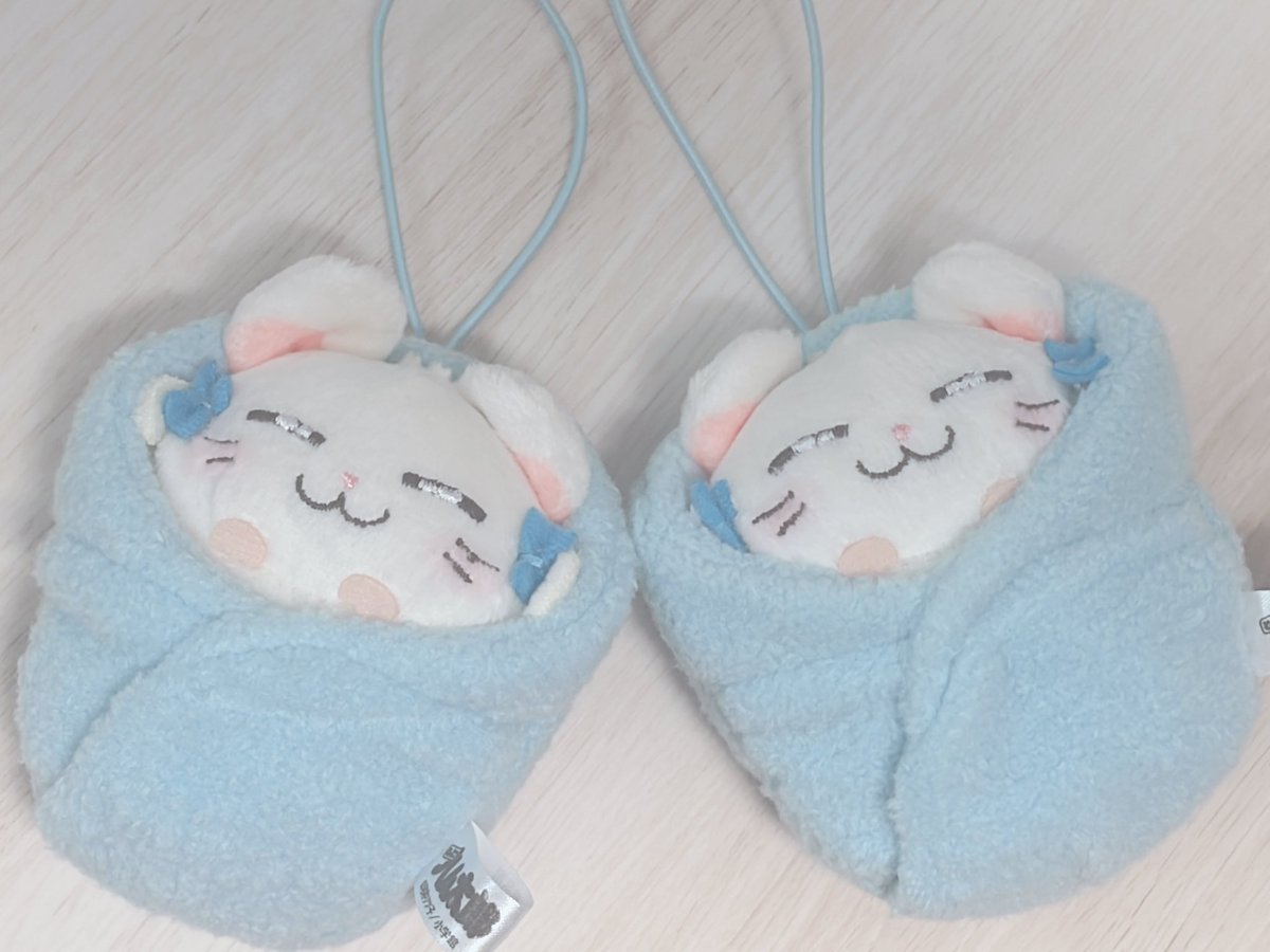 昨日ゲーセンで一目惚れお迎えしたリボンちゃん💙 めちゃなつかし