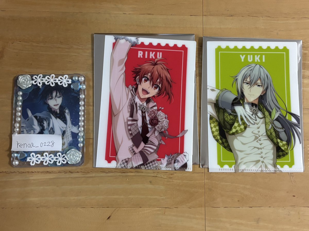 renoa_0228's tweet photo. 【交換】
アイドリッシュセブン アイナナ　VISIBLIVE TOUR 4WARD JOURNEY 4WJ 4J 特典 ミニクリアファイル

譲：陸 千
求：一織

郵送または手渡し(28日・29日大阪夜公演)
お気軽にお声がけ下さい！ https://t.co/AWtMUyPIdu