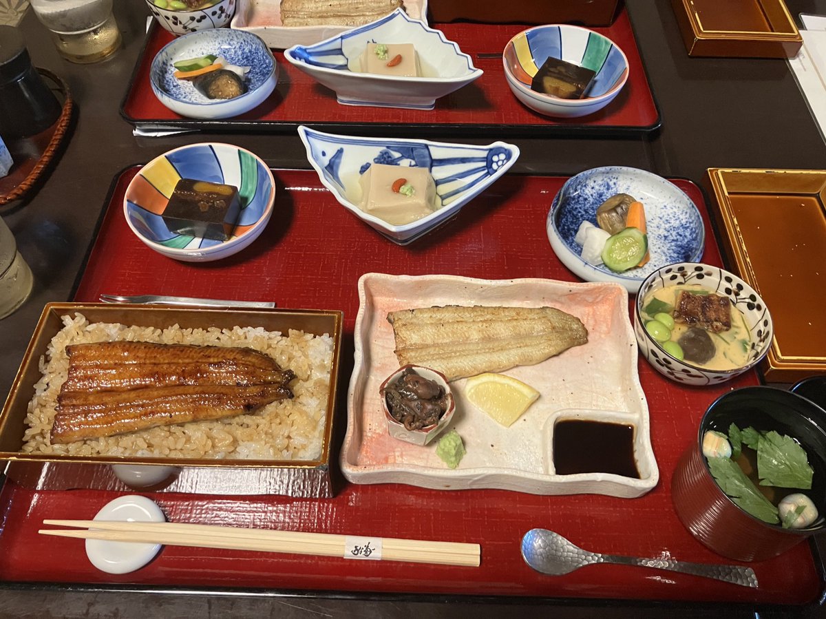 kaze_mare057's tweet photo. 土用の丑の日
今年は食べましたうなぎ https://t.co/c23uND0yDR