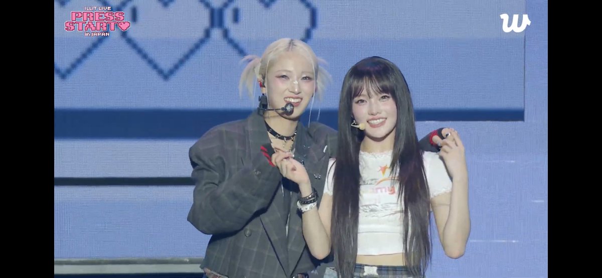 ir0h_nl7's tweet photo. ジスちゃんとももかちゃんまで来てくれて豪華т ‧̫ т🎀
 #I_Got_Your_Back
 #ILLIT  #PRESS_START https://t.co/Zeuq5x3G7N