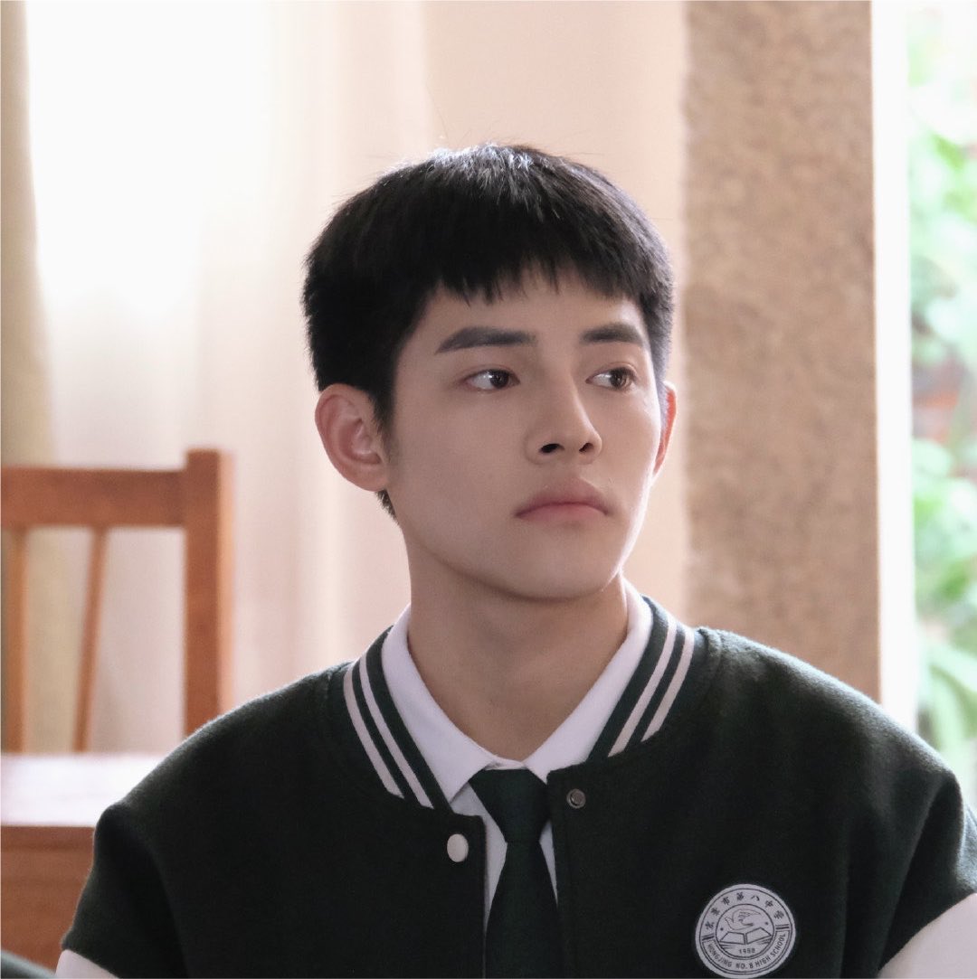 xinxin1812's tweet photo. hmmm guys kayanya Lin Lu ini punya kakak idol korea deh https://t.co/P9fyqUcL0s
