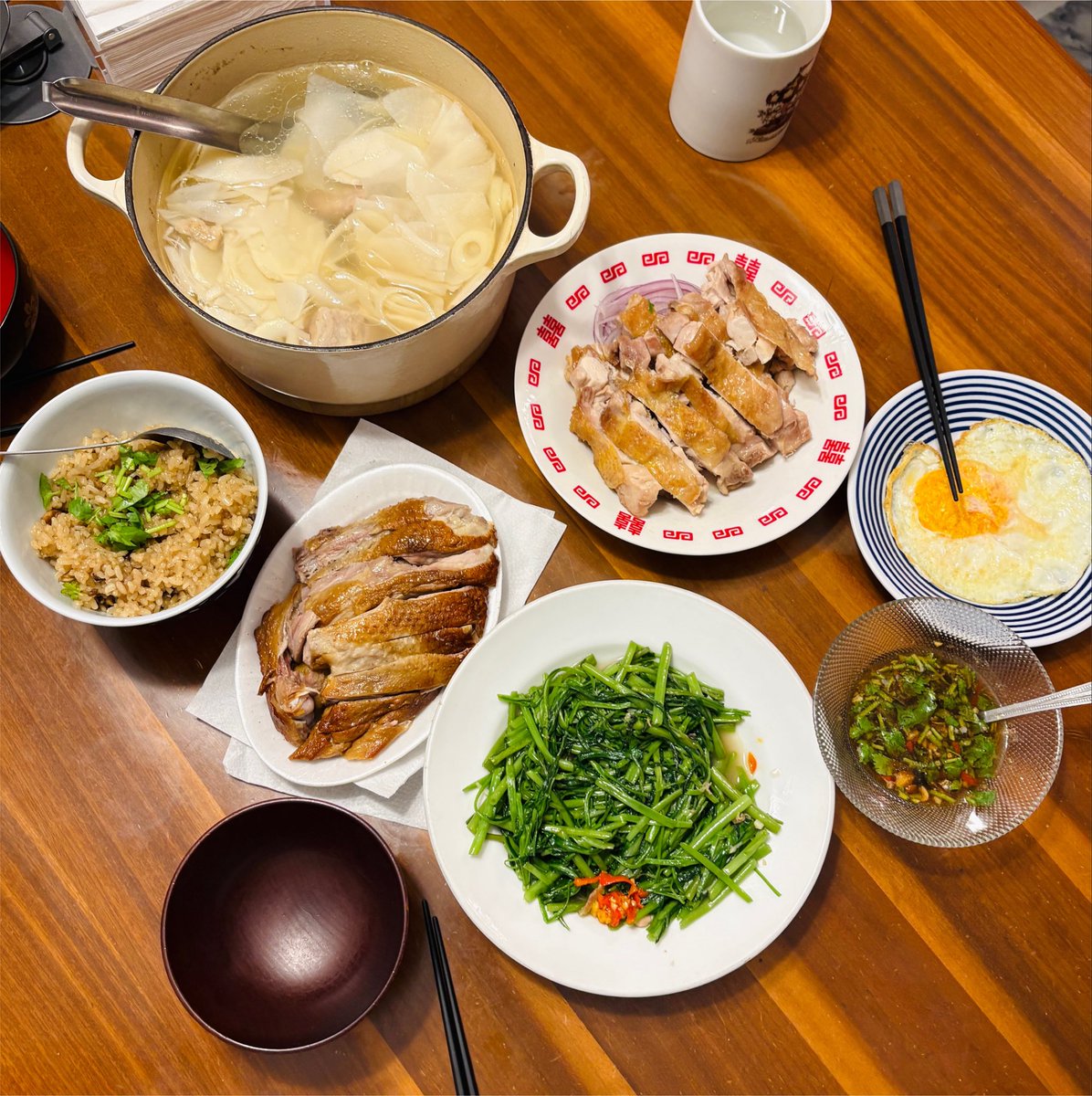 HelloJen98's tweet photo. 今天的晚餐
煎雞腿（椒麻雞
好好吃飯

#おうちごはん　#料理記録 
#好好吃飯 #椒麻雞 #活在當下 https://t.co/Ol2dJziBND