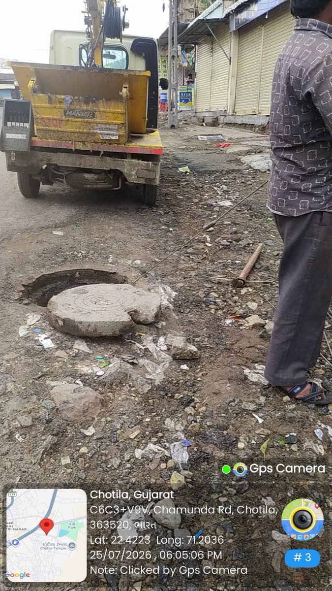 ChotilaN's tweet photo. આજ રોજ ચોટીલા નગરપાલિકા દ્વારા તા ૨૬-૦૭-૨ ૦૨૬ના રોજ વરસાદી વાતાવરણ વચ્ચે પણ સફાઈ નું આયોજન કરવામાં આવ્યું હતું તેમજ જૂદી જૂદી જગ્યાએ લાઈટ તેમજ ભૂગર્ભ ગટરને લગતા પ્રશ્નોનું નિરાકરણ લાવવામાં આવ્યું હતું.
@AhmedabadRcm @sbmugujarat https://t.co/ZI8pk6buVt