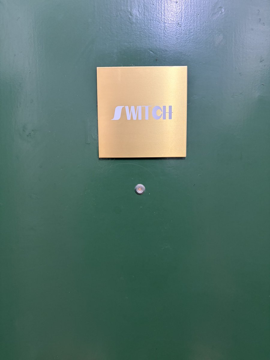 CHudgenz's tweet photo. SWITCH行く迄は「男性の鍼灸師さんは嫌だ」って思ってました
今は「宮崎さんじゃなきゃ嫌だ」って思ってます

移転等に伴い一月半お会い出来ないのは心配だけどしゃーないね
🦫に混ざって施術受けたいけど何処も遠いし無理だよね

東京ドーム前二回は行くんだ
未だ予約してないけど

出逢えて良かった https://t.co/W4LcNBM4hN