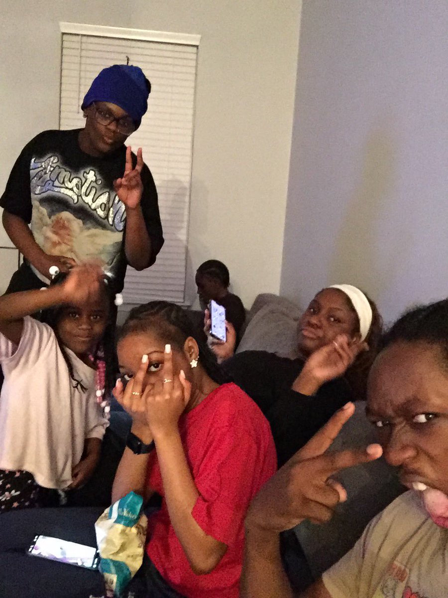 iamkingdavion's tweet photo. 🥳 https://t.co/1qlJbdxljd