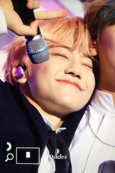 _xammine's tweet photo. 이 딸기모찌 뭐야………? https://t.co/C3CrCltMaJ