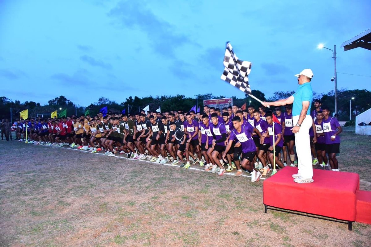 dprohyd's tweet photo. 𝐓𝐞𝐬𝐭𝐢𝐧𝐠 𝐋𝐢𝐦𝐢𝐭𝐬, 𝐁𝐮𝐢𝐥𝐝𝐢𝐧𝐠 𝐋𝐞𝐚𝐝𝐞𝐫𝐬: 𝐗-𝐂𝐨𝐮𝐧𝐭𝐫𝐲 𝐂𝐨𝐦𝐩𝐞𝐭𝐢𝐭𝐢𝐨𝐧 𝐇𝐞𝐥𝐝 𝐚𝐭 𝐂𝐓𝐖, 𝐌𝐂𝐄𝐌𝐄

Officer Cadets #OCs of Cadets Training Wing #CTW, #MCEME, Secunderabad displayed exceptional grit, stamina, mental resilience & camaraderie during the gruelling Inter Platoon Cross-Country Competition (Autumn Term-2026) held on 26 Jul 2026. Pushing through challenging conditions, the OCs pushed their physical & mental limits, showcasing true mettle. #Shivaji Platoon emerged as Champion Platoon with a stellar team performance. In the individual category, OC Vikrant Singh clinched the Gold Medal with a very fast timing of 43 mins 27 sec for the 12.6 km route.

#CrossCountry
#Sportsmanship
#ARTRAC
@artrac_ia
@adgpi

1/2