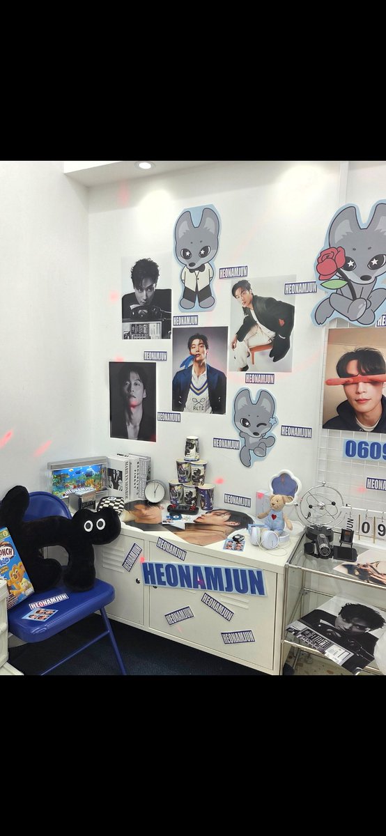 HNJune_9th's tweet photo. #허남준트친소
혼례대첩 정순구땜에 올인했어요..!
이번 팬미팅에 가는 학생 준걸입니다 🌟
저랑 허남준 하실분?😽 https://t.co/6NvGCX6Ksh