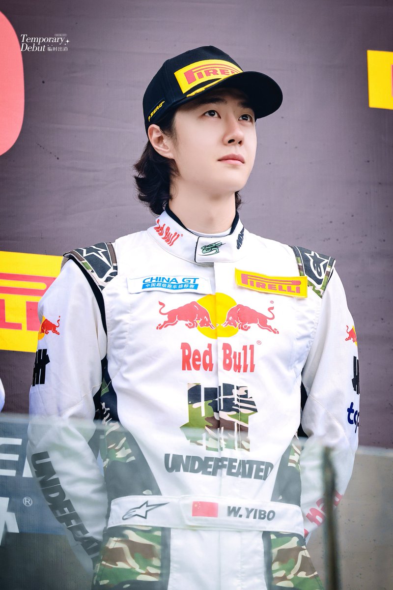 mtjuju816's tweet photo. ไม่ได้เห็นบรรยากาศแบบนี้มานานแล้ว ยินดีกับน้องด้วยนะคับ 🎉🎉🎉
85RACING ENGINE ROARS
#WANGYIBOxRACE2CGT2026R3 https://t.co/M5KjS72ANL