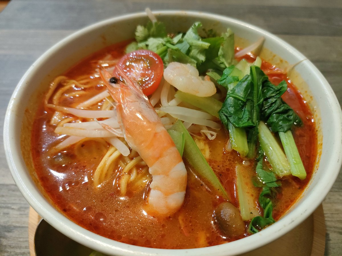 NEO48123's tweet photo. トムヤムラーメン。旨辛（そんなに辛くない）。 https://t.co/cYmCoRutQi