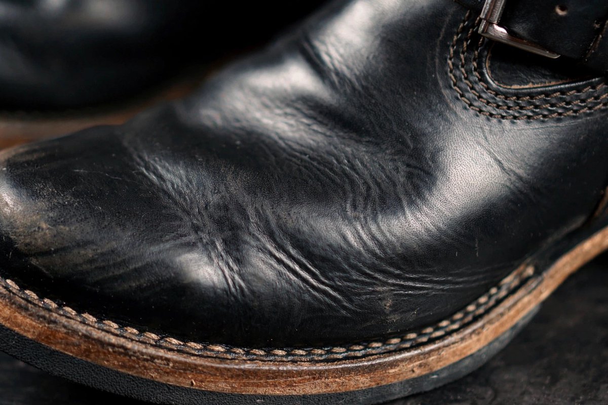 Victor52231149's tweet photo. The best boots🥾😍 https://t.co/PfQDPfarPJ