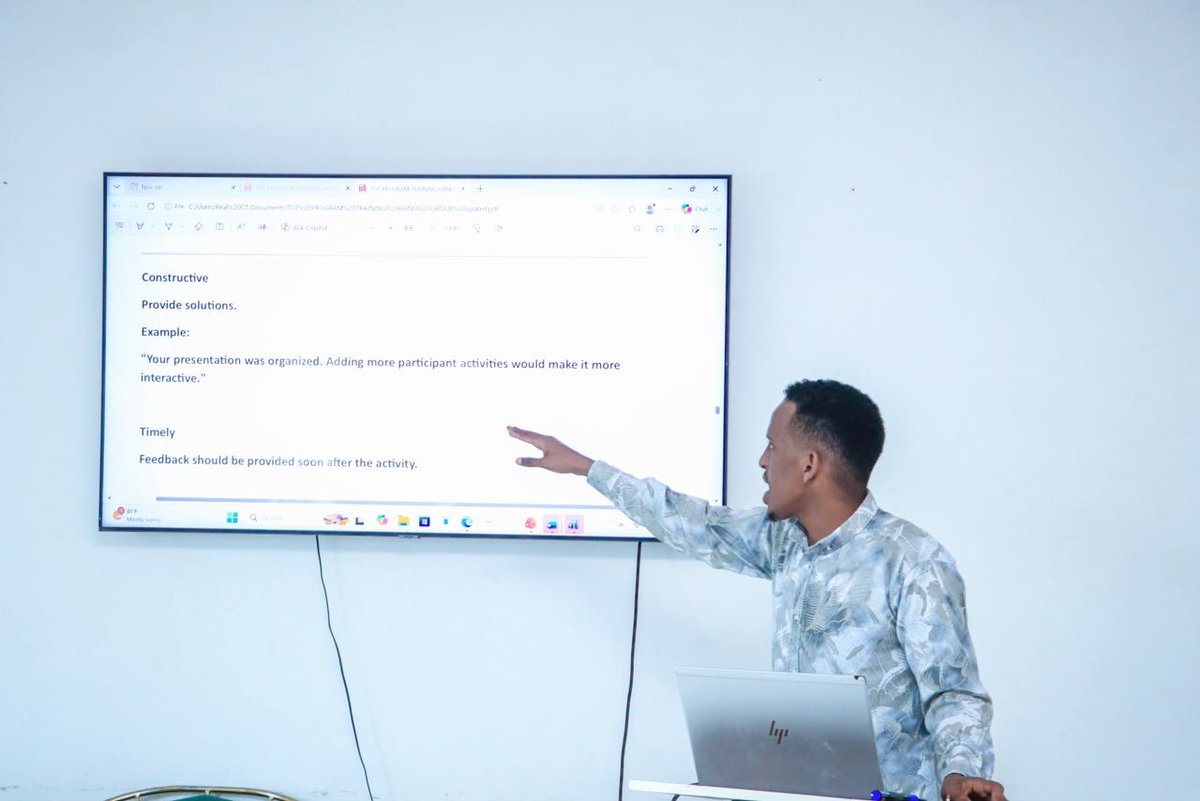 HanoAcademy's tweet photo. Waxaa si guul leh loo soo gabagabeeyay Training of Trainers (TOT) ee Hano Academy.
Ka qaybgalayaashu waxay horumariyeen xirfadaha qorsheynta tababarrada, waxbaridda casriga ah, isgaarsiinta, hoggaaminta, iyo soo-jeedinta.
#HanoAcademy #TOT #TrainingOfTrainers #YouthDevelopment https://t.co/e33aYCuYmT