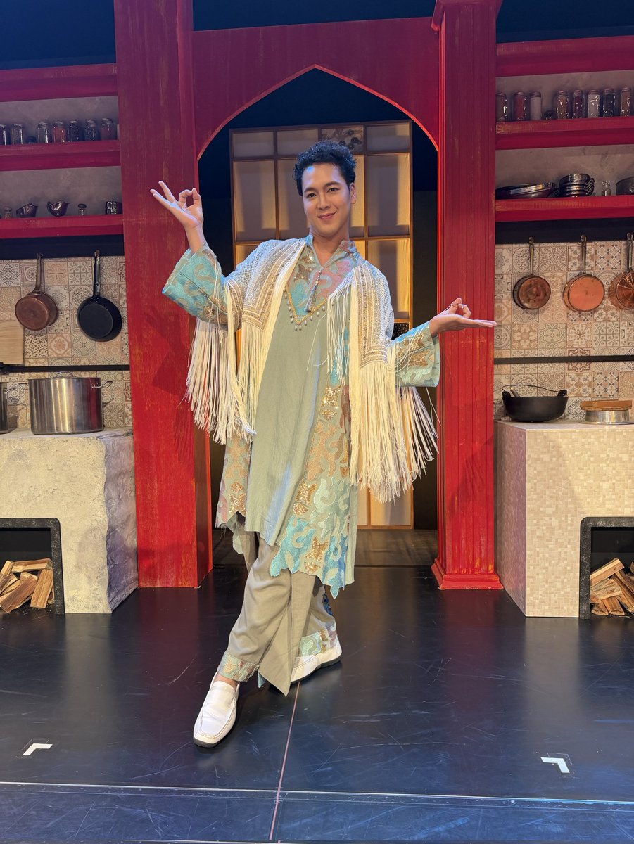 staffyamaoki's tweet photo. 『ナマステ！～踊る恋と革命のインドカリー』
全公演を終了しました
ご声援ありがとうございました！！ https://t.co/5FJBQaGGif