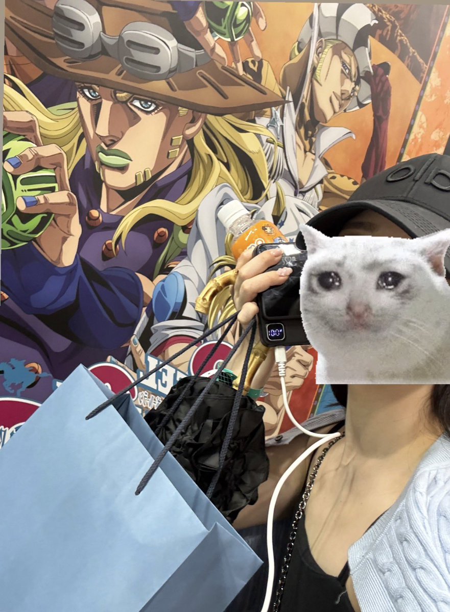 zeppandbucci's tweet photo. 念願のクリスタルジャイロ！
今回は友人のおかげさまさま。サードもいつかお迎えしたいな…🙀🫶🏻
ディエゴもグリーンでかっちょいいし、承太郎のフォルムが最高で漢過ぎる~
露伴さんとルーシーとも写真が撮れて満足の半日でした。
 #ジョジョ #超稼働 #WS2026s https://t.co/SMVqBOoCsQ