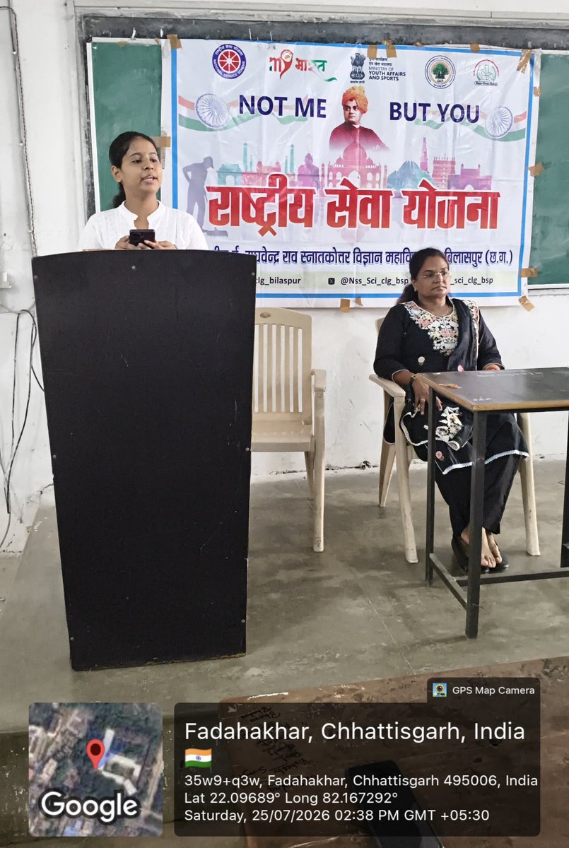 Nss_Sci_clg_bsp's tweet photo. #26जुलाई कारगिल विजय दिवस पर  आयोजित कार्यक्रम में कारगिल के #अमरशहीदों के अदम्य साहस एवं सर्वोच्च बलिदान को श्रद्धापूर्वक नमन कर स्वयंसेवकों ने ओजस्वी वक्तव्य एवं काव्य-पाठ के माध्यम से वीर सैनिकों को भावभीनी श्रद्धांजलि अर्पित की।
@_NSSIndia @NSSRDBhopal 
@manojsinha812 https://t.co/GhqS9FZvJ1